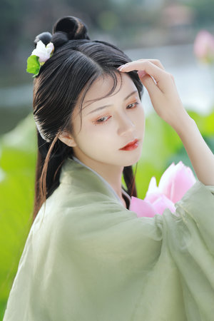 《官人我要》免费观看高